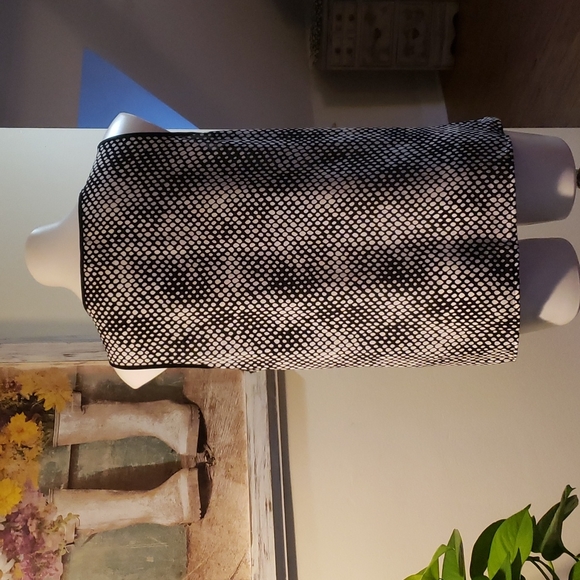 ♦️♦️ SOLD ♦️♦️Spense Tank - Picture 6 of 7